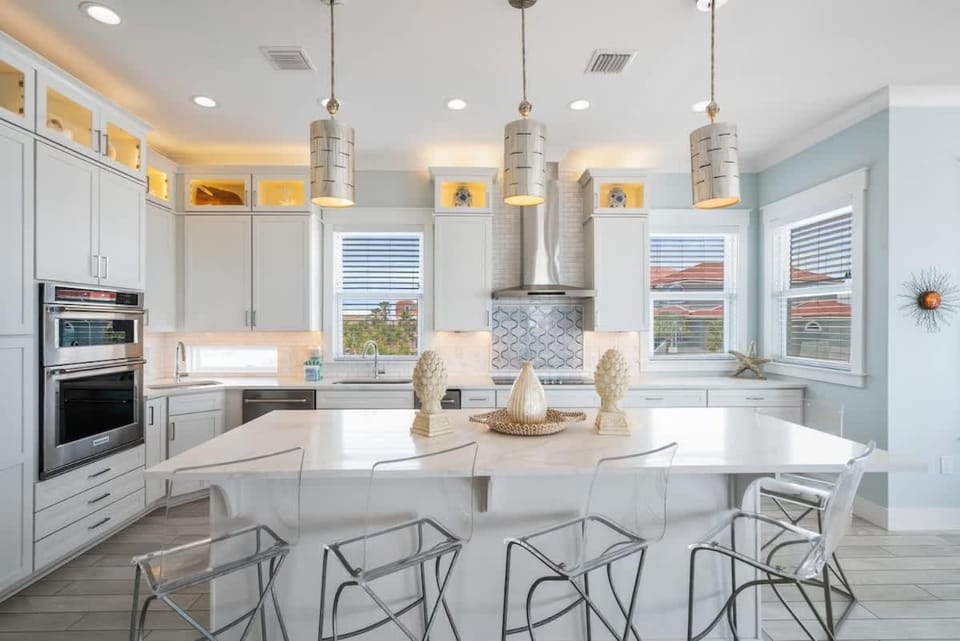 Bermuda Sunset House in Pensacola Beach