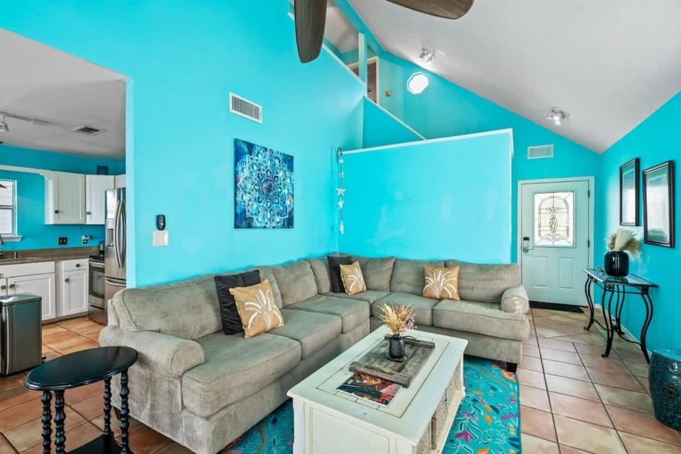 Blues Beach Bungalow House in Pensacola Beach