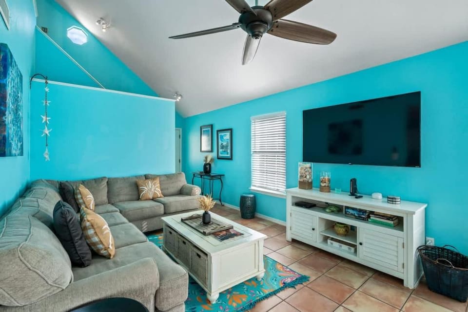 Blues Beach Bungalow House in Pensacola Beach