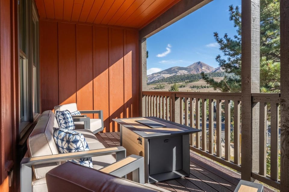 Creekhouse 1374 House in Mammoth Lakes
