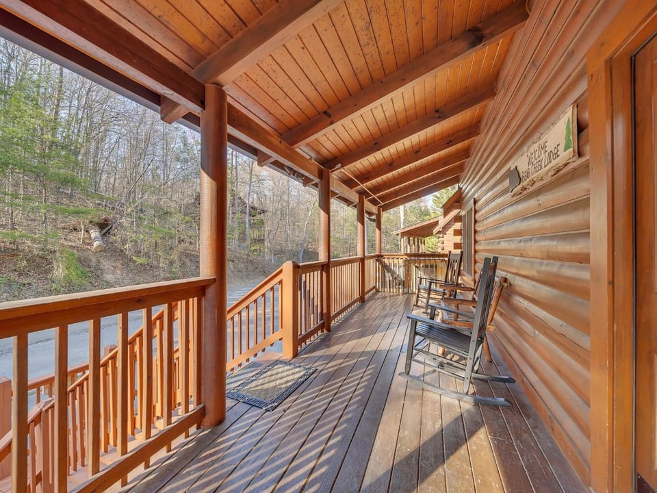 ER233 - Bear Creek Lodge cabin Cabin in Pigeon Forge