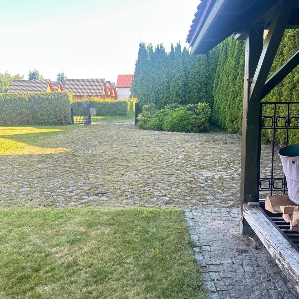 Duży Dom nad Morzem Rowy Jarzębinowa 22 Villa in Pomeranian Voivodeship