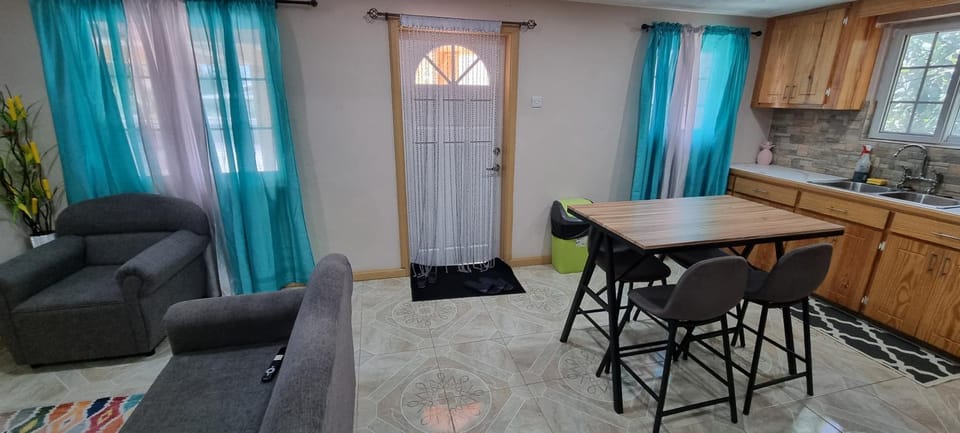 Kitchen or kitchenette, Living room