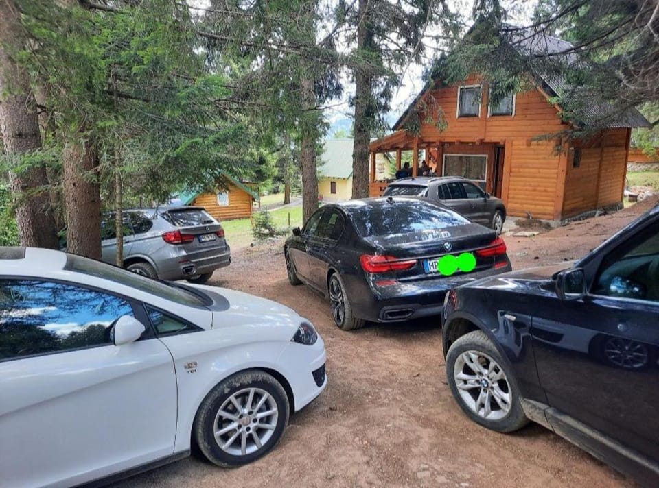 Day, Natural landscape, Parking