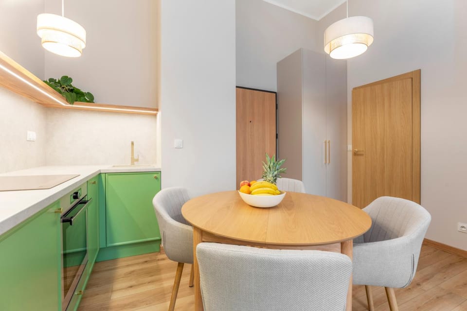 Kitchen or kitchenette, Dining area, wardrobe, air conditioner