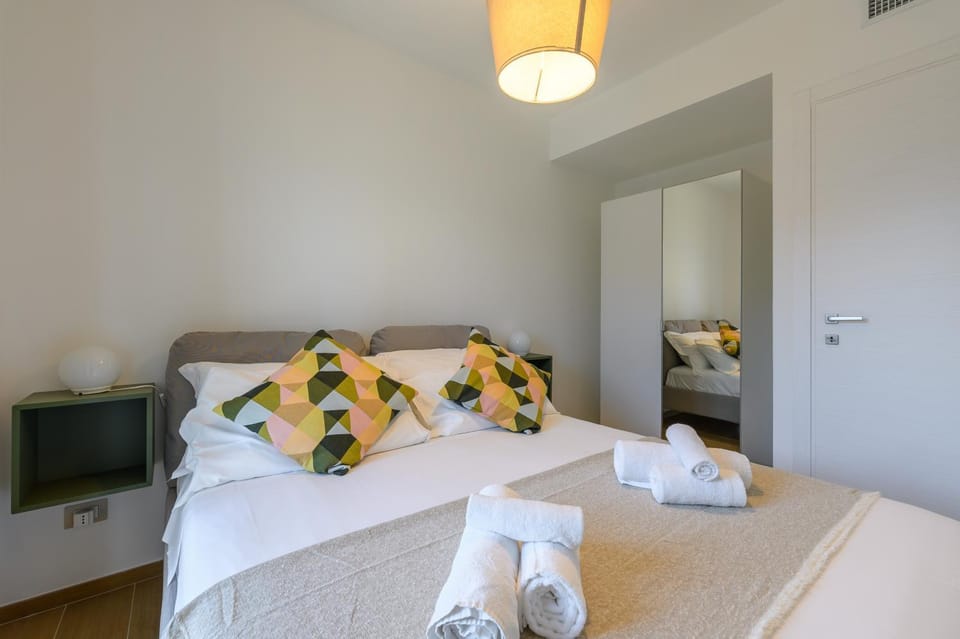 Bed, Photo of the whole room, Bedroom, towels, wardrobe