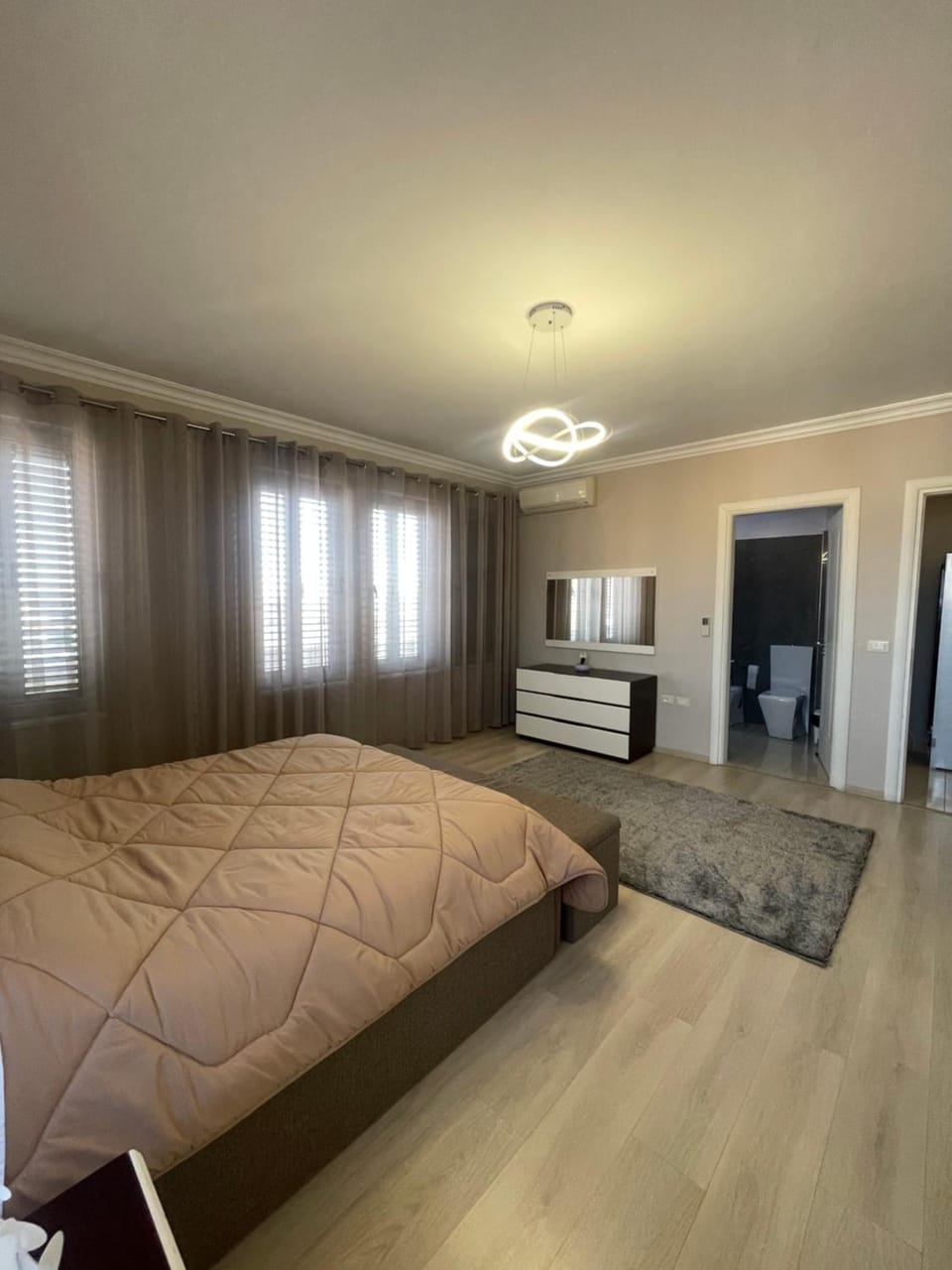 Bed, Kitchen or kitchenette, Photo of the whole room, Bedroom, minibar, oven