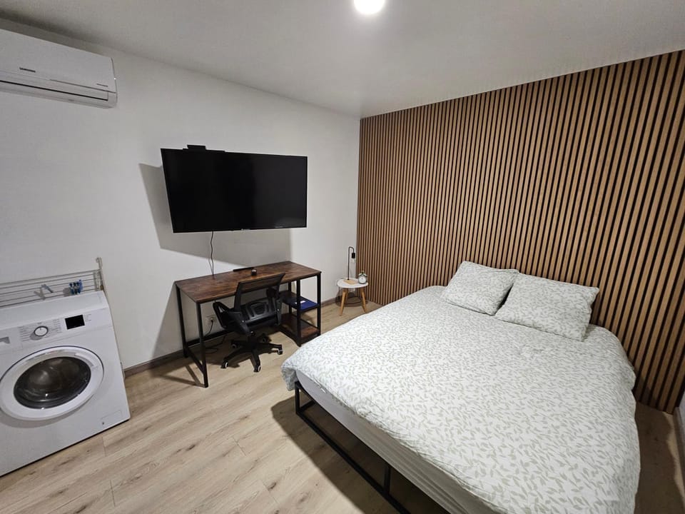 TV and multimedia, Bedroom, washing machine, air conditioner