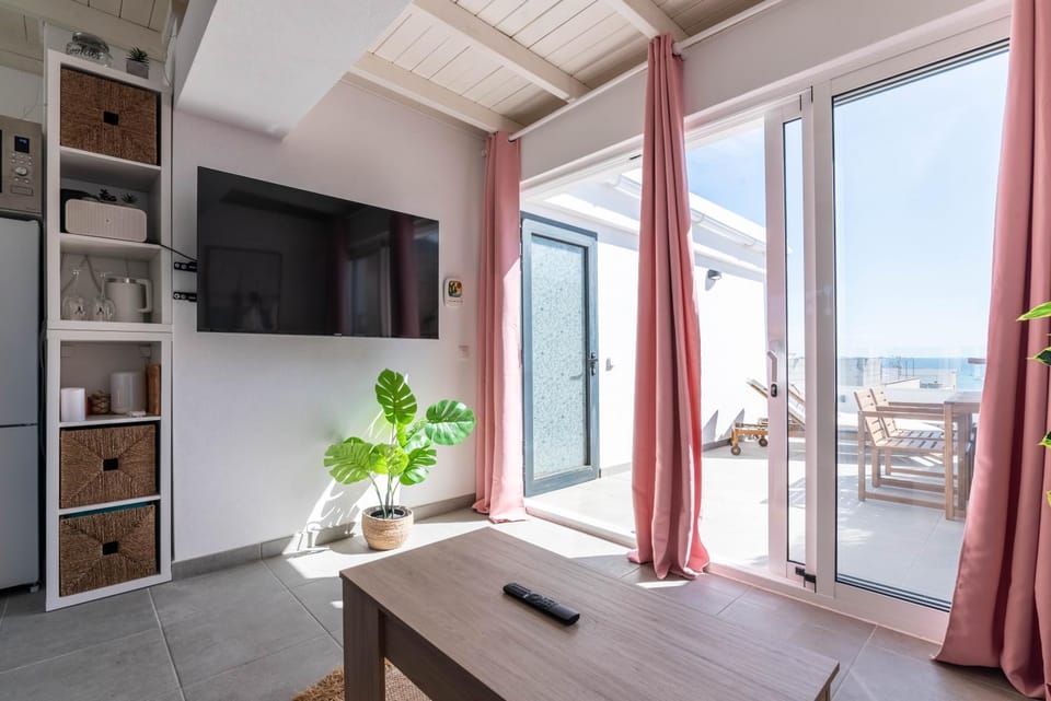 TV and multimedia, View (from property/room), Balcony/Terrace, Dining area