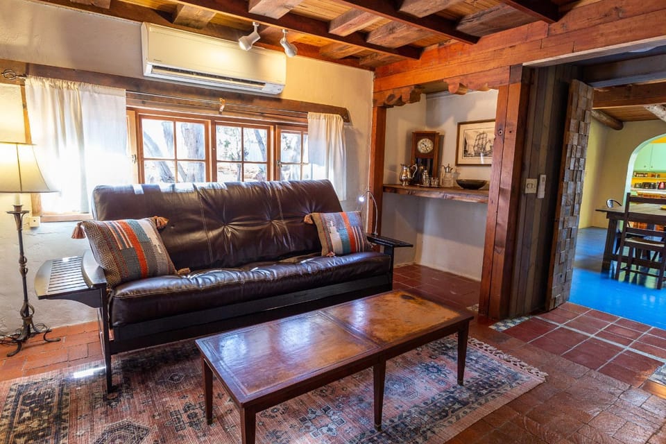 Casa del Corazón: a stunning country retreat in Santa Fe House in New Mexico