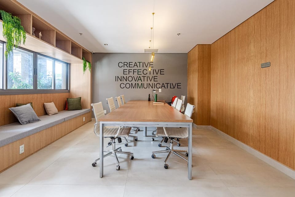 Meeting/conference room, Internal: Not applicable to any particular room