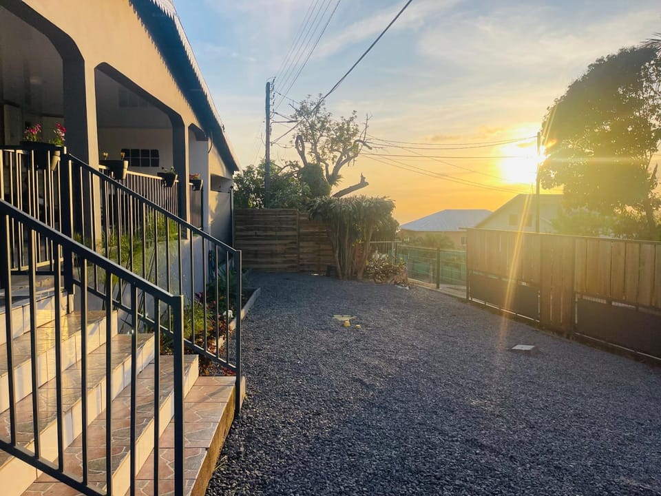 Day, Natural landscape, Garden, Balcony/Terrace, Sunrise, Sunset