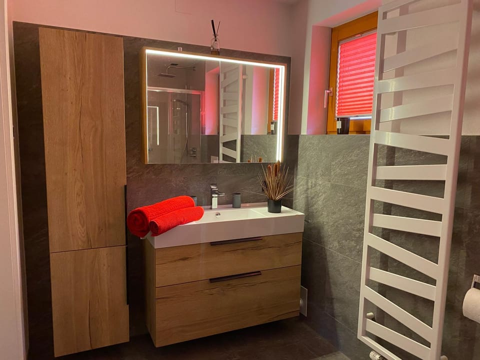 Bathroom, towels
