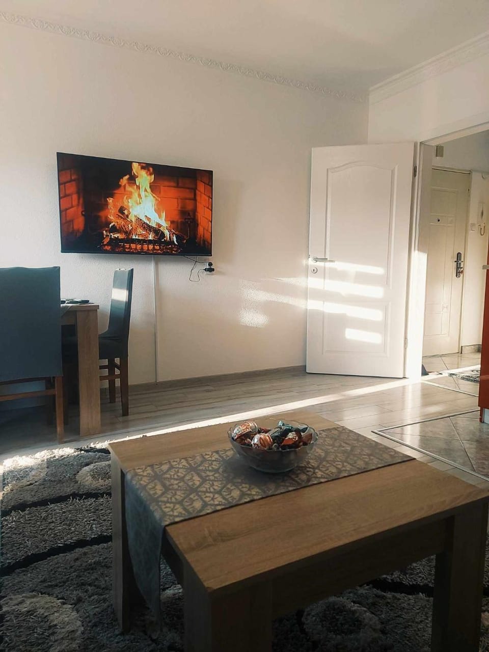 TV and multimedia, Living room, Seating area