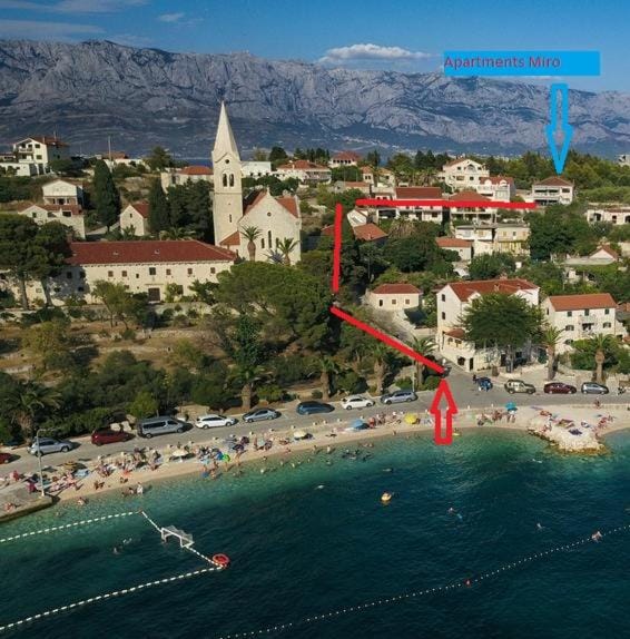 Apartments Miro with Sea view - near Beach Bed and Breakfast in Split-Dalmatia County