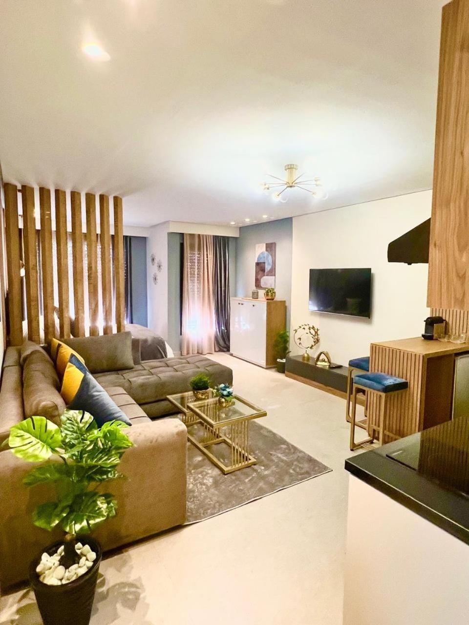 Studio 08 Maarif - High Speed Wi-Fi Apartment in Casablanca