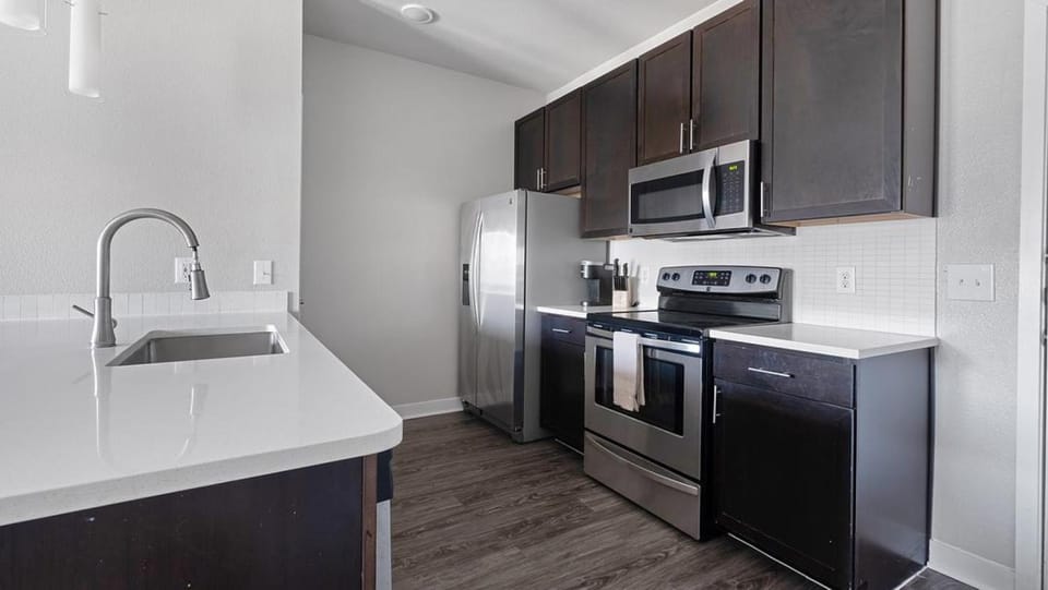 Landing at Falcon at Grand Harbor - 2 Bedrooms in West Cypress Apartment in Harris County