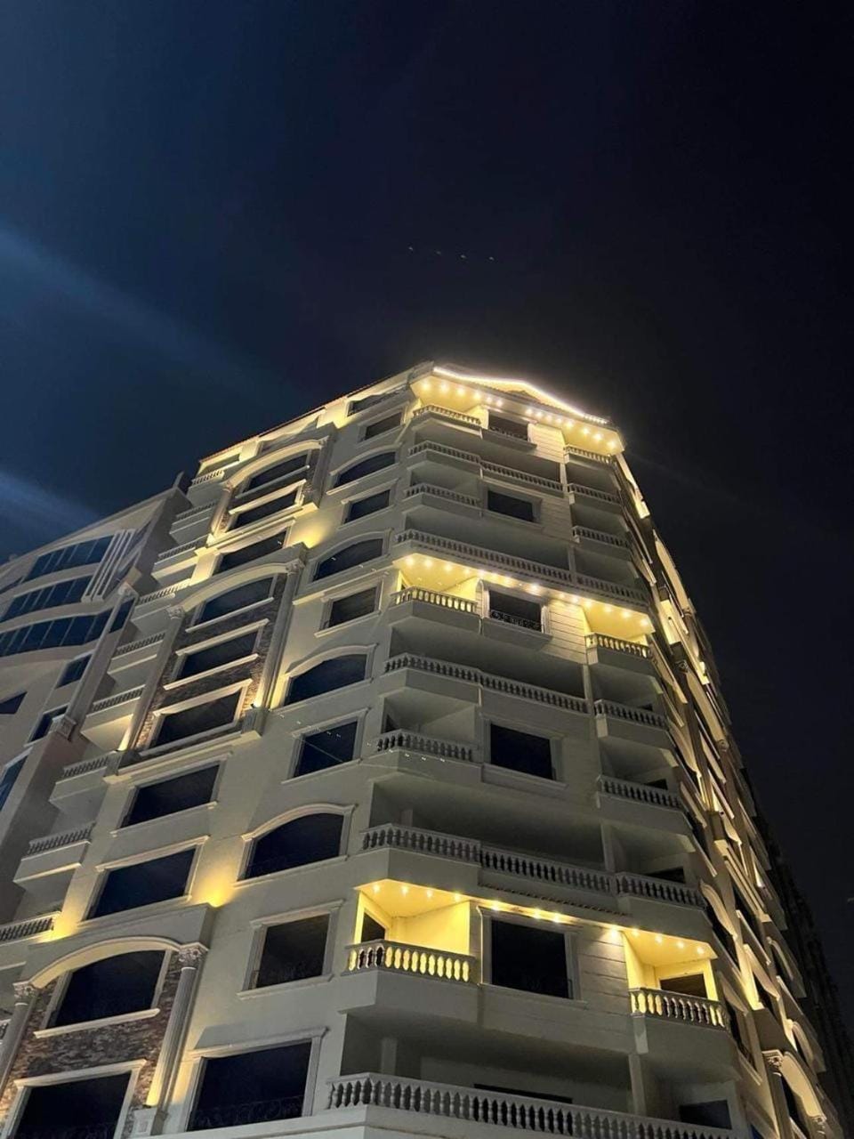 شقه للإيجار فرش فندقي بالمهندسين Apartment in Egypt
