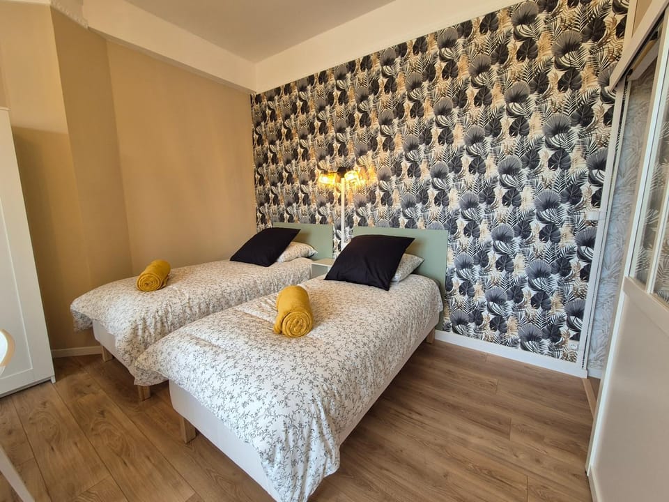 Studio face au lac Apartment in Bagnoles de l'Orne Normandie