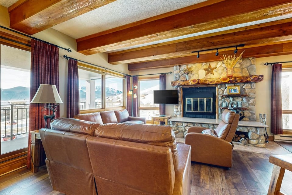 Majestic Mountain Nook Apartment in Colorado