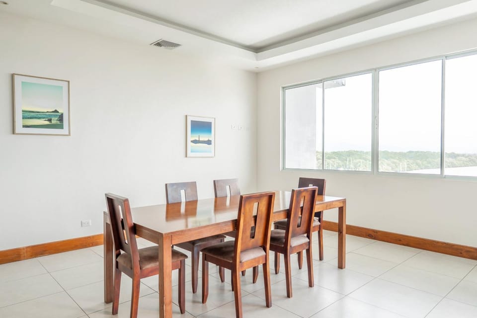 Penthouse Puerto Azul Apartment in Alajuela Province
