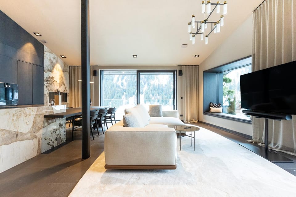 TV and multimedia, Kitchen or kitchenette, Living room, Seating area, Evening entertainment