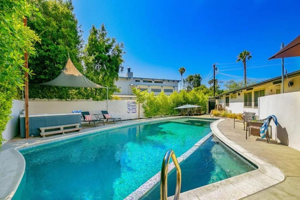 Sunsets and Swims House in Point Loma