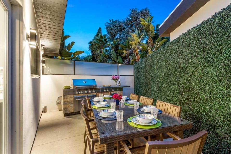 Sunsets and Swims House in Point Loma