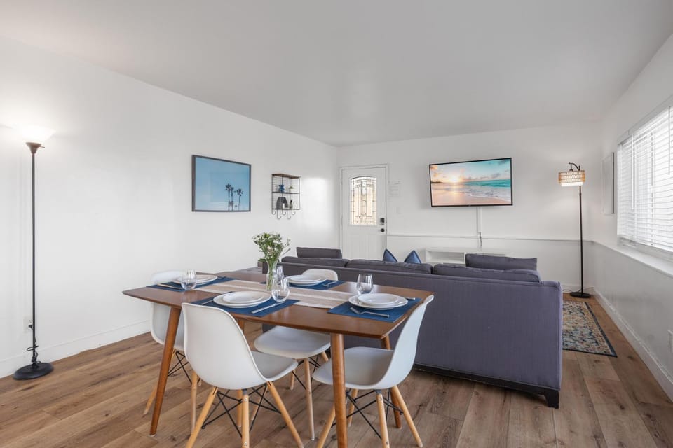 Coastal Overlook House in La Jolla