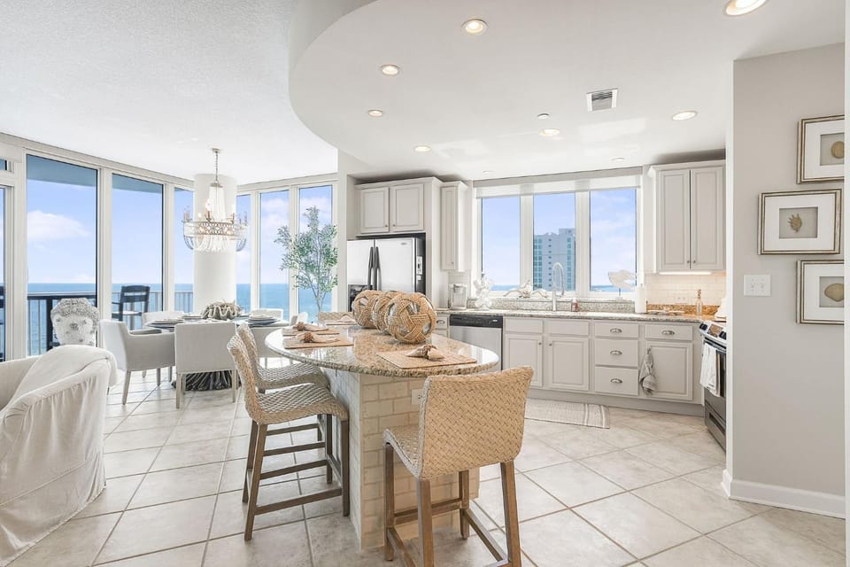 Lagoon Tower 1301 Apartment in West Beach