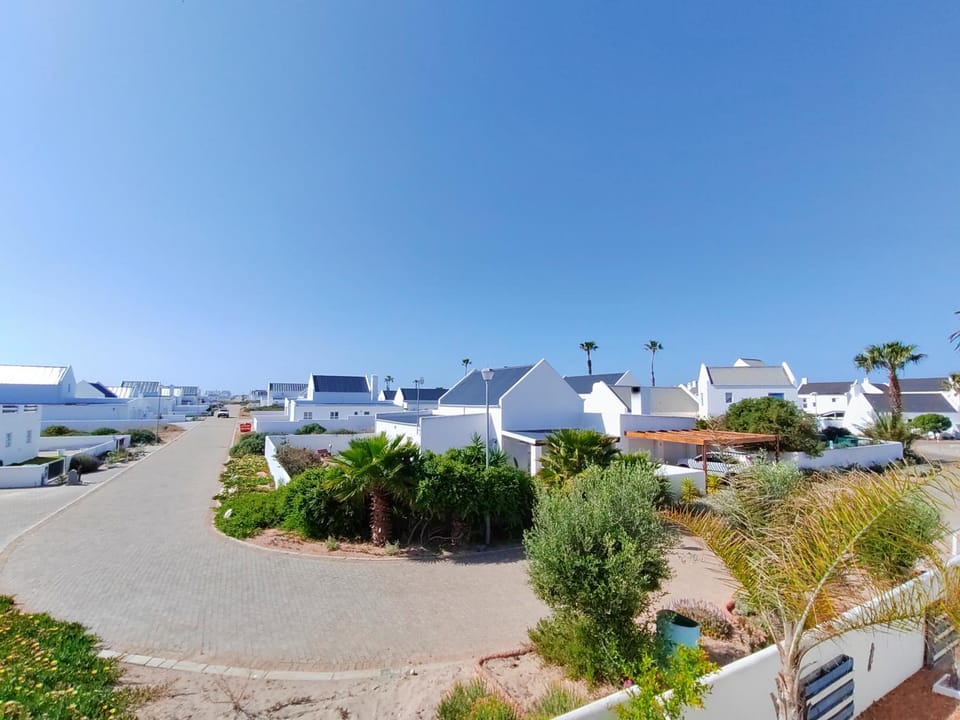 Neighbourhood, Street view