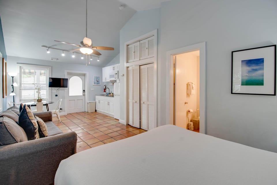 Heron Suite - Southernmost Sanctuary House in Key West