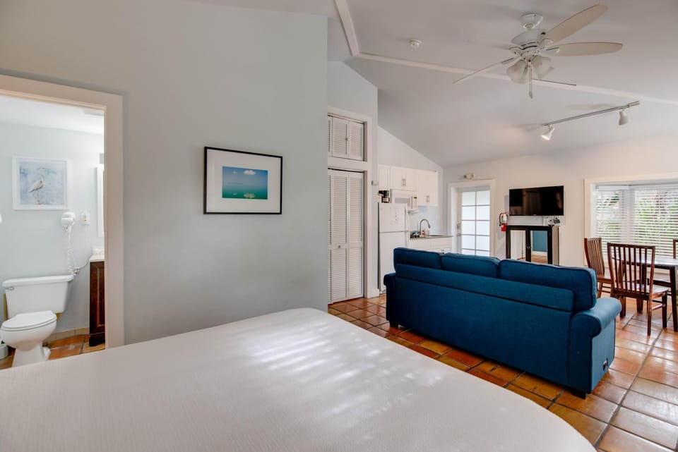 Osprey Suite - Southernmost Sanctuary House in Key West