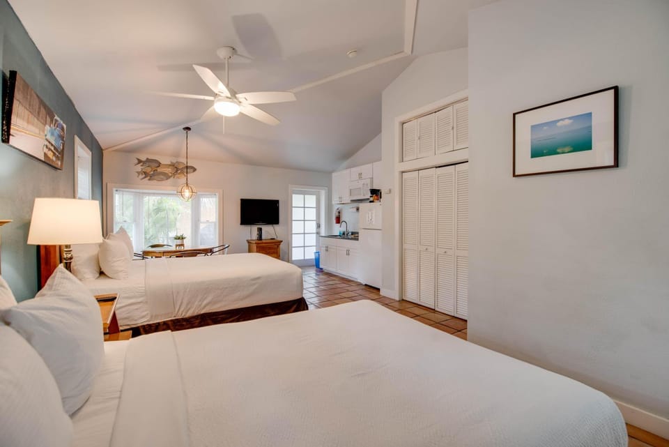 Pelican Suite - Southernmost Sanctuary House in Key West