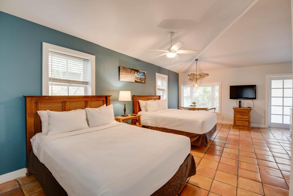 Pelican Suite - Southernmost Sanctuary House in Key West
