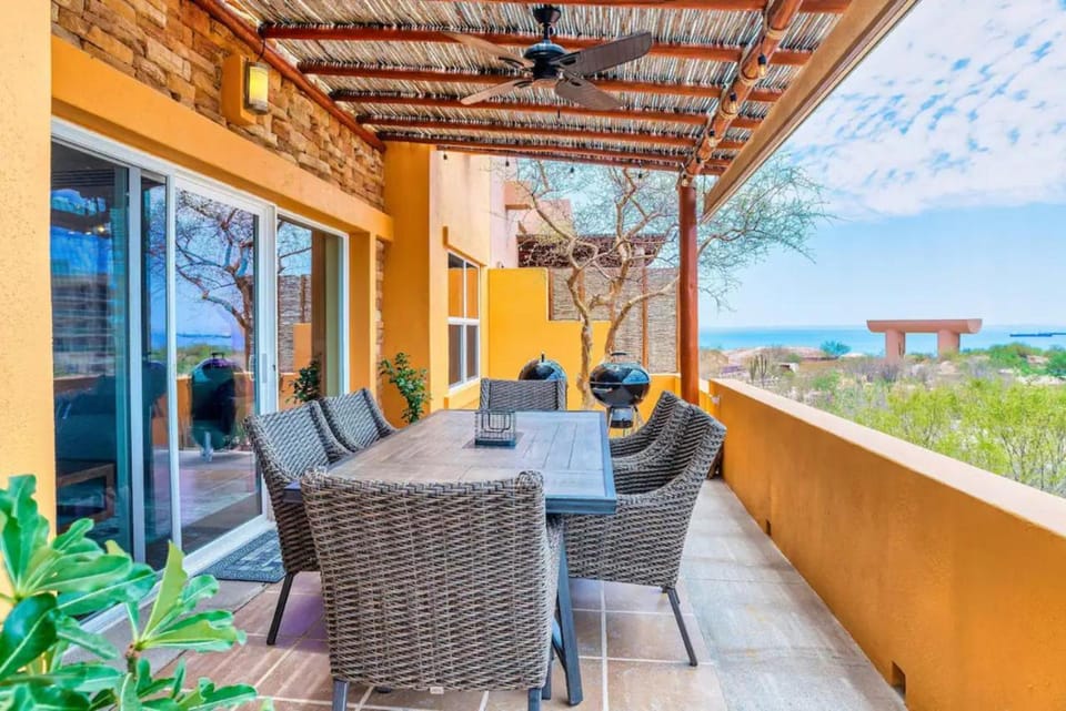 View (from property/room), Balcony/Terrace