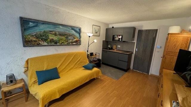 Résidence Chamoisiere - Joli studio proche des pistes et des commerces. Parking MAE-7401 Apartment in Montgenèvre