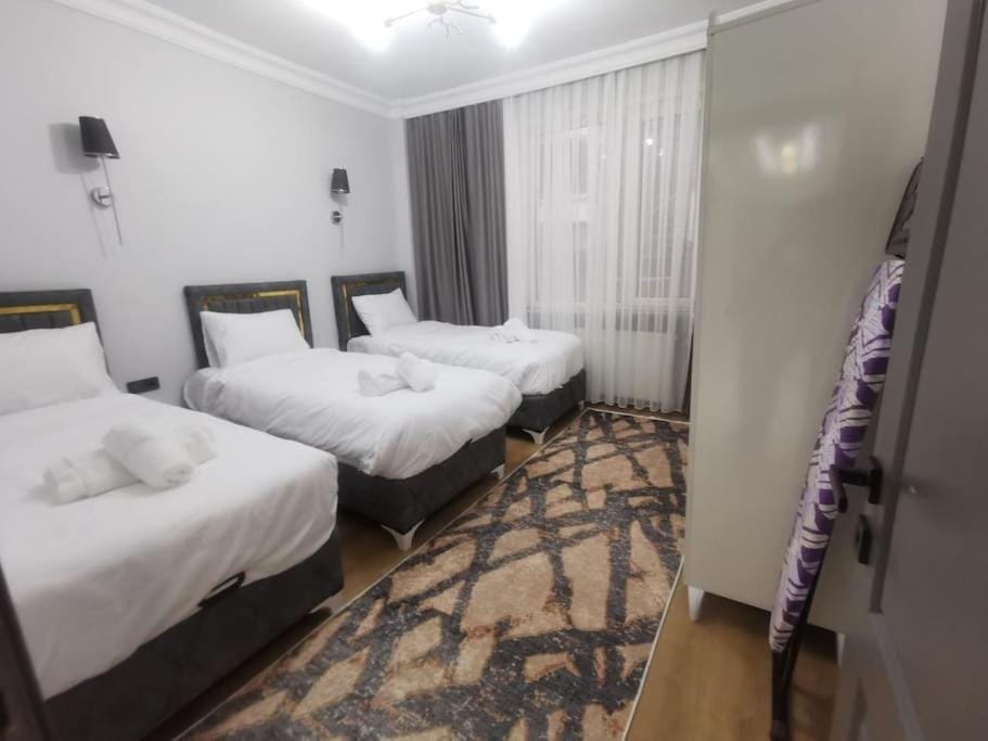 Holiday 5 4 Sisli 3 Apartment in Istanbul
