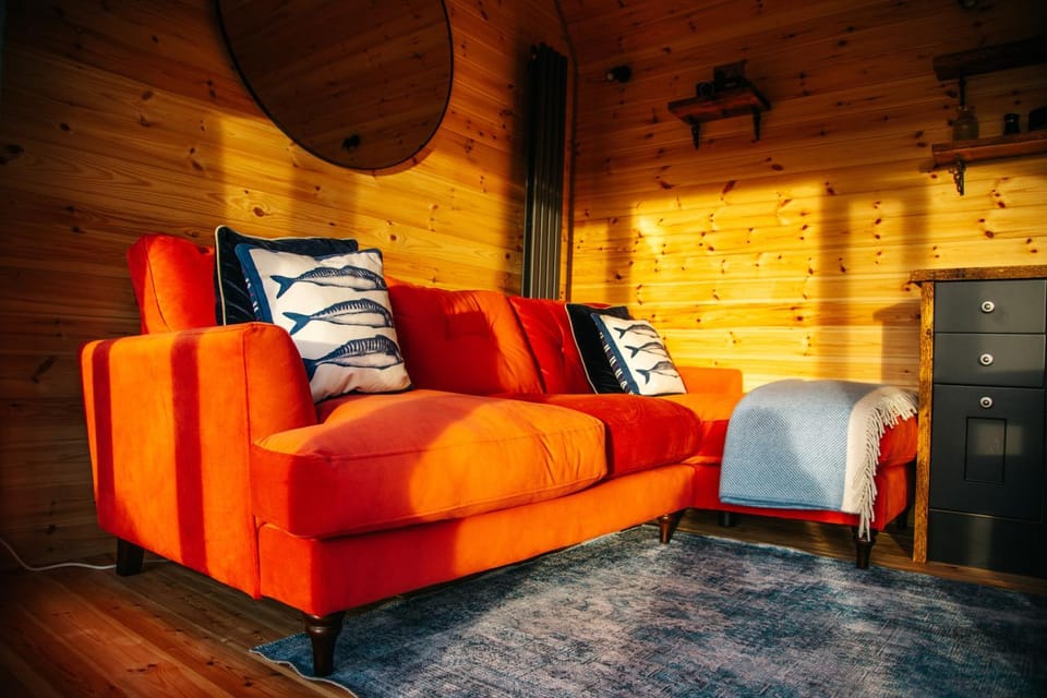 The Palm at OLJU Lodges Nature lodge in England