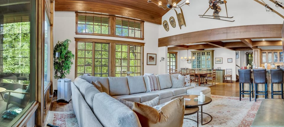 6893 Silver Lake Drive House in Park City