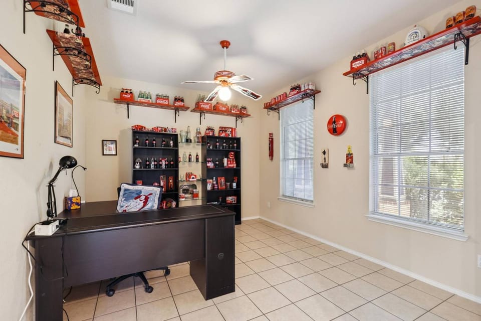 Grand Hutto Lodge House in Rio Grande