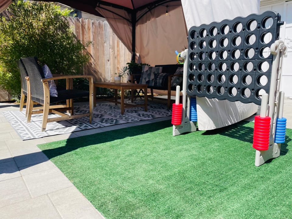Walk to Beach - Beach Gear - Easy Parking House in Long Beach