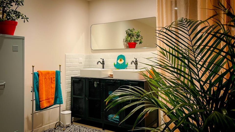 Toilet, Bathroom