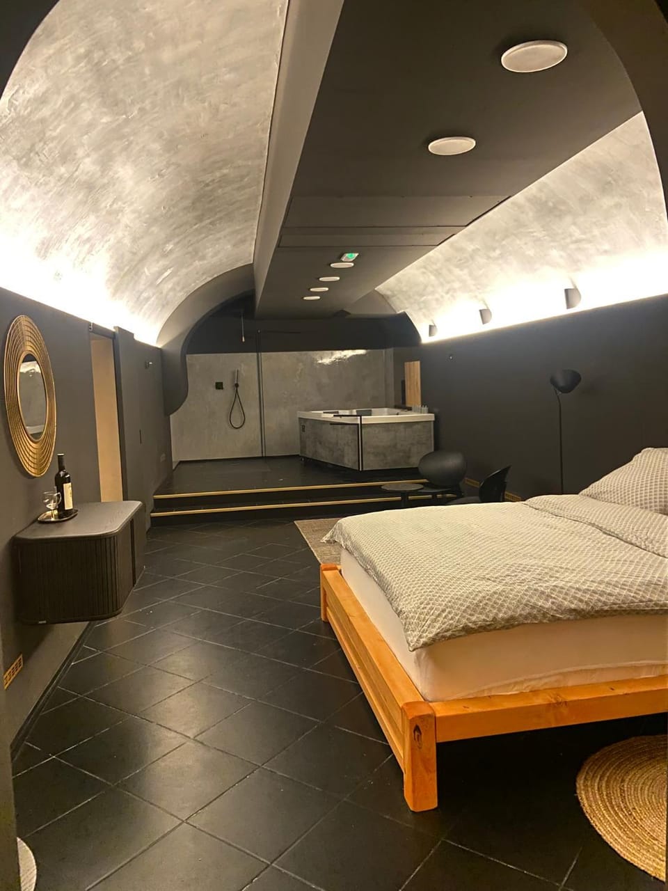Shower, Bed, Hot Tub, Photo of the whole room, Bedroom