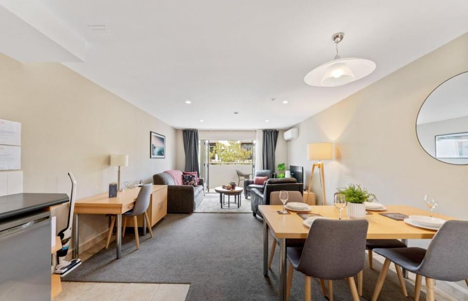 Living room, Dining area, kitchen