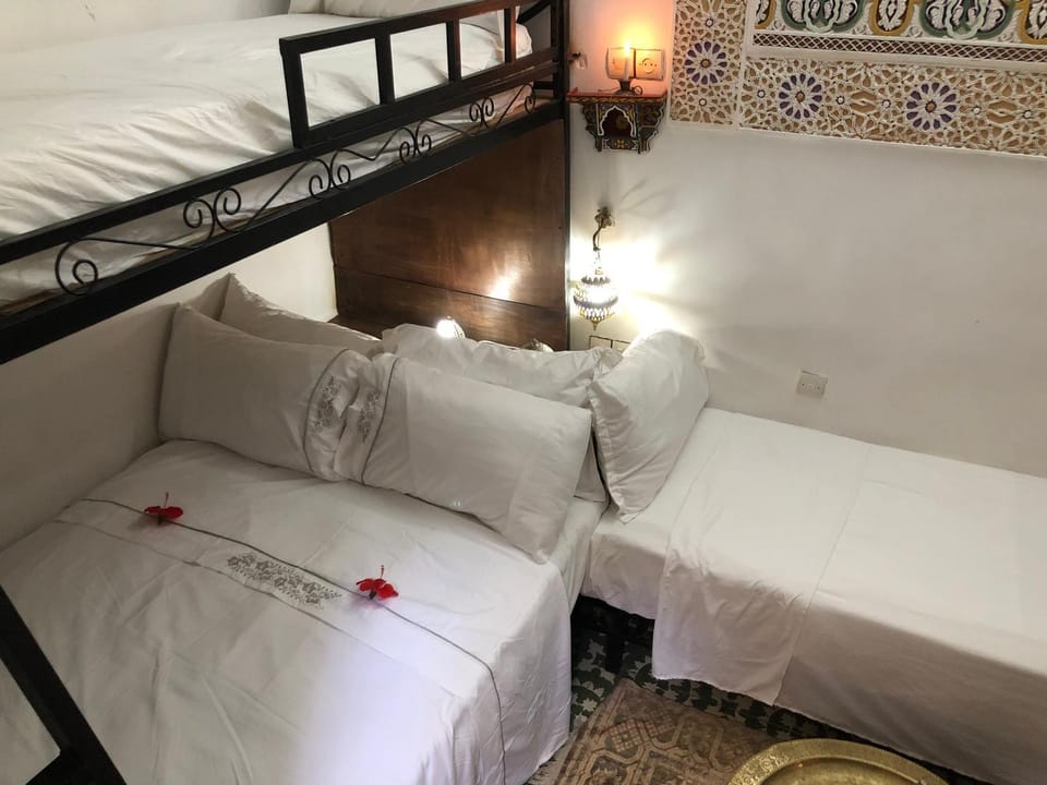 Bed, Bedroom, bunk bed