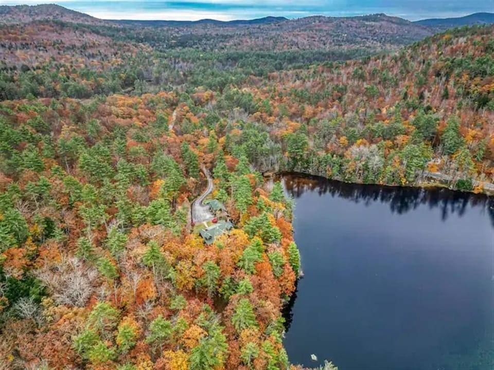 PERLEY POND LODGE LIMIT 14 Villa in Bridgton