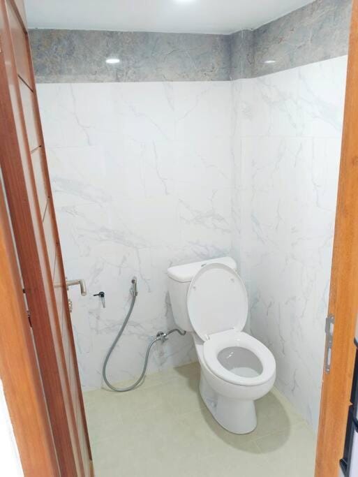 Toilet, Bathroom