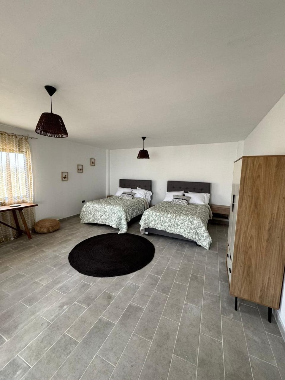 Photo of the whole room