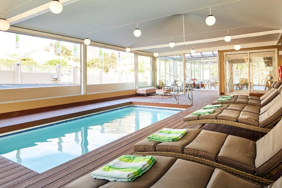 Swimming pool, Swimming pool
